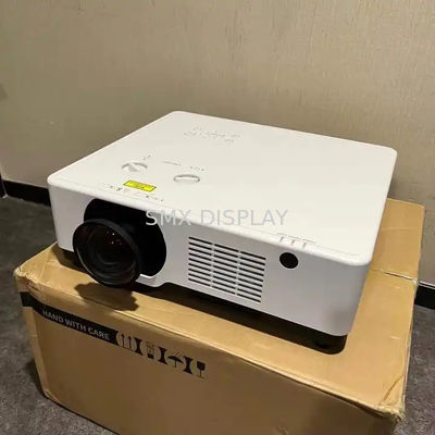 Kalite 1080P Full HD taşınabilir projektör Dış / Ev Tiyatrosu 7000 Lumen Lazer Projekörü Fabrika
